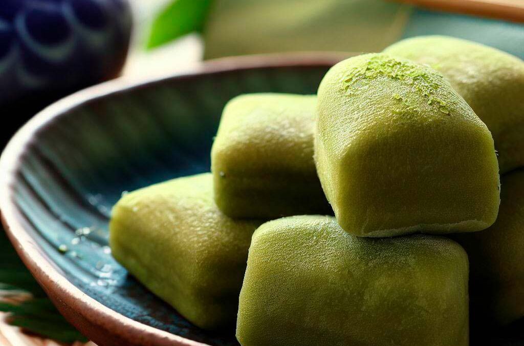 Exquisito Mochis de Matcha: Postre Japonés de Arroz Glutinoso con Té Verde